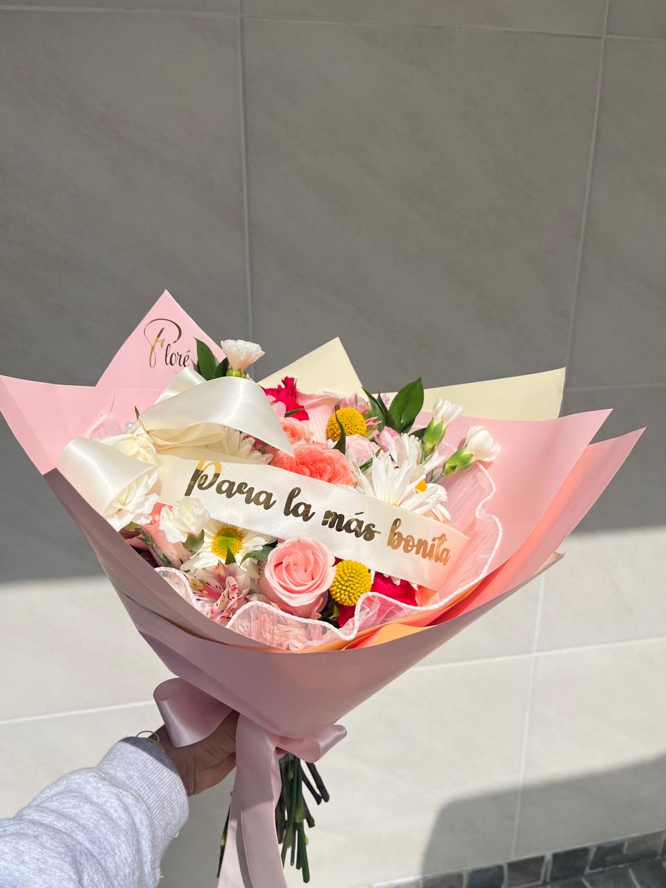 Ramo Para la más Bonita